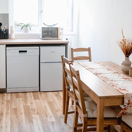 Apartman U Sklepu Sardice Exterior foto